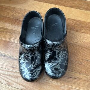 Dansko nursing clogs